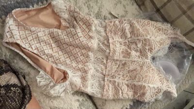 非常好！蕾丝什么的看起来质量也很不错，之前一件有点小问题，很及时的换了