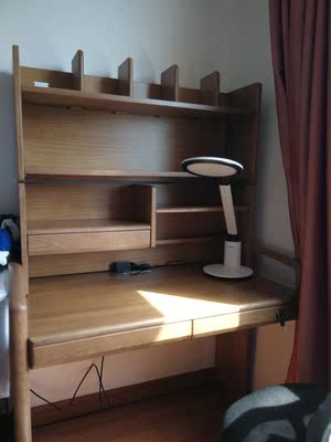 评测点评给孩子买生活了望塔学习桌怎么样,好用吗?是实木的吗?