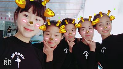 从淘宝购物以来那么久 前几天才知道买东西多评论 然后评论超过80字 可以多得到淘气值 天哪 我就差70多分就可以到超级会员了 想想都觉得美妙 所以决定每次在评论时先把这段话复制下来 然后再对宝贝进行评论。东西很好 很喜欢 质量也不错 穿了再来追评吧 从淘宝购物以来那么久 前几天才知道买东西多评论 然后评论超过80字 可以多得到淘气值 天哪 我就差70多分就可以到超级会员了 想想都觉得美妙 所以决定每次在评论时先把这段话复制下来 然后再对宝贝进行评论。东西很好 很喜欢 质量也不错 穿了再来追评吧