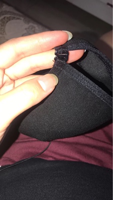 就一层布,本来胸就平,这穿上当没穿,又不能加胸垫 就一层布,本来胸就平,这穿上当没穿,又不能加胸垫