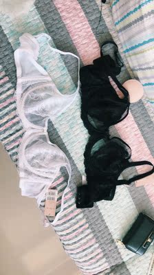 好看，好看，好看，显胸小，一直想买这样得内衣，赞赞赞，店铺关注了，还会回购滴