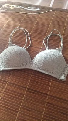 内衣质量很好，轻薄又透气，非常适合夏天穿着。