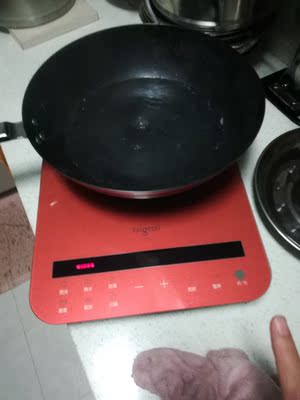 体验钛古IC-A2102裸机红电磁炉怎么样,质量真的很好吗?