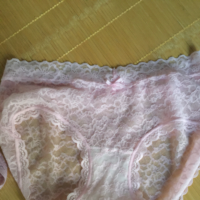 一直都是穿的这个牌子,已经洗过了没掉色。是我想要的料子,没想到赠品比我拍的还要好,准备在入手赠品一盒。现在买超级划算还有赠品送。 一直都是穿的这个牌子,已经洗过了没掉色。是我想要的料子,没想到赠品比我拍的还要好,准备在入手赠品一盒。现在买超级划算还有赠品送。