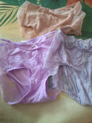 质量挺好，洗了没掉色，穿着也舒服。