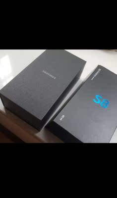 显示效果: 屏幕显示很清晰，色彩很正，是正品 运行速度: 运行速度快，比我那个好多了 拍照效果: 清楚，满意 电池续航: 第一次存电还没有用完， 