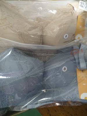 衣服不错质量很好,穿着舒服,价格也实惠,客服态度也起级好,很满意的一次购物。 衣服不错质量很好,穿着舒服,价格也实惠,客服态度也起级好,很满意的一次购物。