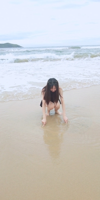 这款对小胸太不友好了，换了另一款还不错