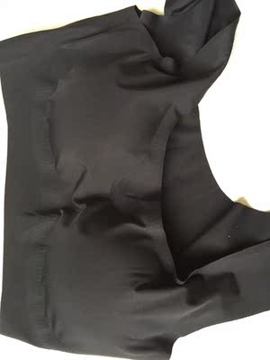 穿着舒服透气，其它不多说了，忙着搬砖哩