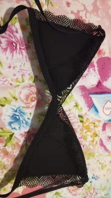 超薄！穿着舒服！摸着也很舒服！有质感！我A cup，小胸也可以哟！