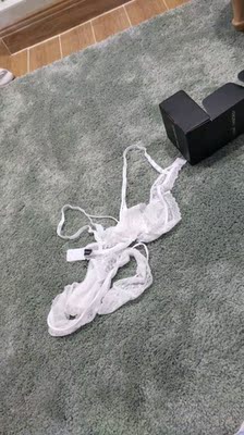 太好看了，75b的胸，穿着刚合适。太漂亮了。