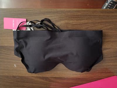 宝贝收到，式样新颖，好漂亮。内衣布料很好，穿着很舒服，感觉十分好，值得推荐。