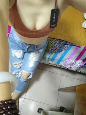 纯棉布美背小背心味道，质量还不错噢，