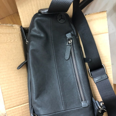 火爆的暇步士男包怎么样，质量很差是真的吗