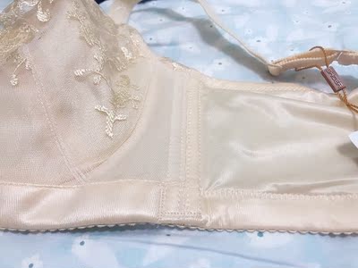 很适合，面料舒服，不扎手不起疙瘩，而且聚拢效果不错。