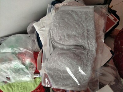 内衣收到了，布料柔软透气，很喜欢