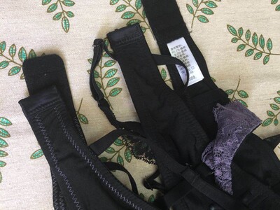 穿上真的舒服,很薄,颜值也很高,布料很柔软舒服,蕾丝美美的,穿着也合适而且也不外扩下垂,还会回购哒! 穿上真的舒服,很薄,颜值也很高,布料很柔软舒服,蕾丝美美的,穿着也合适而且也不外扩下垂,还会回购哒!