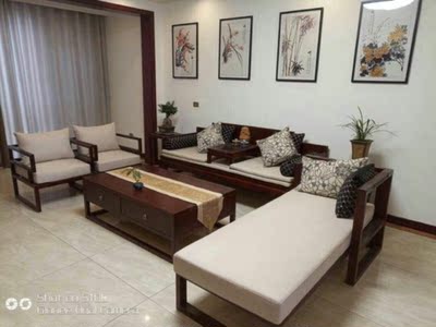 质量还可以，很扎实沙发很大气。很喜欢卖家服务很好，包装的也很好，安装师傅的服务态度也很好。