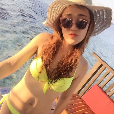 颜色特别好看，也没有掉色现象。设计挺好的，我生完宝宝穿也觉得不显赘肉。来张马代皂片