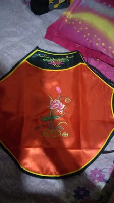 衣服视觉效果挺好的，反正喜欢