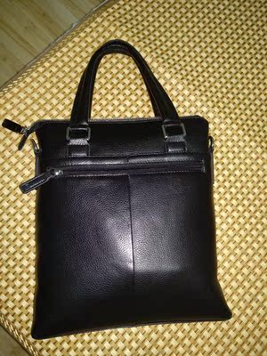 目前看来稻草人男包怎么样,三个月使用彻底后悔了,内幕曝光