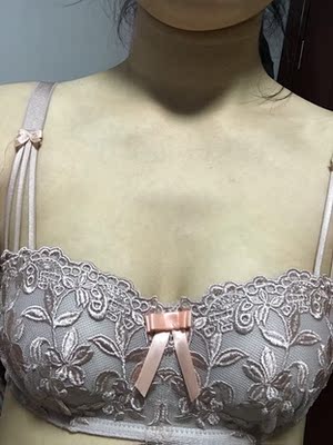 宝贝不错，真的适合小胸，不空杯。