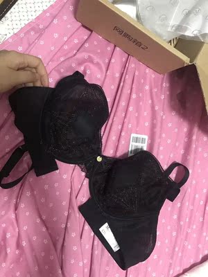 图片完全和实物不同，图片显示黑色的但是与实物不一样，选择时也只有一个标签，没有其他颜色的展示图，严重欺诈消费者，请大家买之前仔细再仔细。