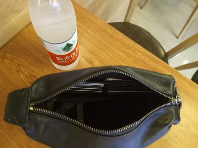 火爆的帕宾男包怎么样，真相如何,看过才知