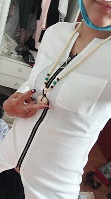 衣服特别显身材%本人166 96斤,,衣服有点透,里面穿个黑色吊带很好看! 这个价格可以了! 衣服特别显身材%本人166 96斤,,衣服有点透,里面穿个黑色吊带很好看! 这个价格可以了!