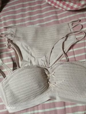 超级舒服,而且好看。有弹性。针织的设计我很喜欢~很有少女心的设计。颜色也很好看哈哈。好满意~ 超级舒服,而且好看。有弹性。针织的设计我很喜欢~很有少女心的设计。颜色也很好看哈哈。好满意~