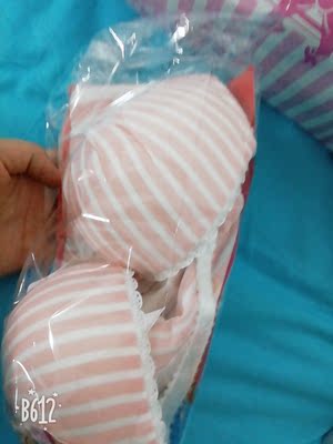 第一次如此用心的写一个评论,第一眼拿到快递时,很喜欢,很少女 打开以后,又让我惊喜了,内衣真的超级超级好看啊,特别特别喜欢,以后会多多光临的 第一次如此用心的写一个评论,第一眼拿到快递时,很喜欢,很少女 打开以后,又让我惊喜了,内衣真的超级超级好看啊,特别特别喜欢,以后会多多光临的