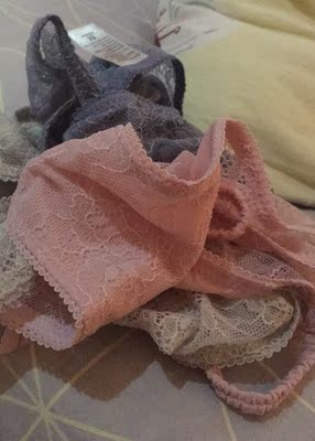 满意!手感摸起来舒服,女人的内裤要经常换新的! 满意!手感摸起来舒服,女人的内裤要经常换新的!