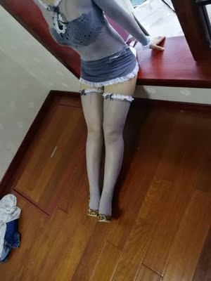 用优惠券买了两件，很实惠，包装很严实，，没有破损，，质量很好，面料很柔软，款式好看，做工精致，很有弹性，穿上很性感，卖家服务态度很好，物流也很给力。