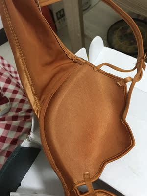 内裤感觉偏大一样？晒图如下