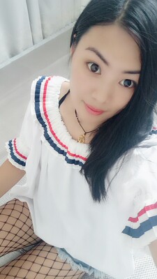 宝贝很好很喜欢，可以配短裤，破洞牛仔都很好看呢！大爱😝😝😝