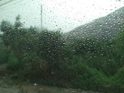 挺好看的，码数准确但是有点紧，前扣内衣又不可以调节，如果可以的话商家可以和厂家商量一下腰围弄大一丢丢，本人92，但是还是紧