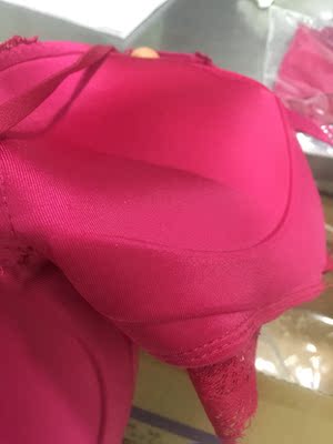 超级棒，已经是第二次购买，这款拖胸设计的很好，非常的性感，大爱