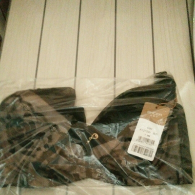 几天前买了一件，特别好穿，又迫不及待的买了两件，以后就认准这家茜施尔了。