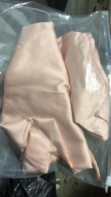 摸起来手感不错,挺丝滑的,不知道会不会起球勾丝,颜色很干净,面料也比较透气的,很喜欢,相比而言这家价格算比较便宜,性价比还是很好的,满意满意满意 摸起来手感不错,挺丝滑的,不知道会不会起球勾丝,颜色很干净,面料也比较透气的,很喜欢,相比而言这家价格算比较便宜,性价比还是很好的,满意满意满意