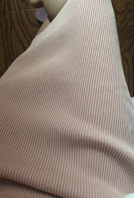 吊带裙真的很值 而且弹性特别好 贴身穿很舒服的