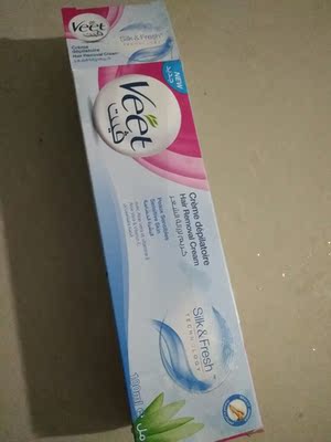 特地用了之后再来评价的，涂上去很温和不刺激，毛毛脱的很干净，脱完以后感觉皮肤滑滑的跟嫩，自己买了茹荟胶涂了，很大只，划算好用