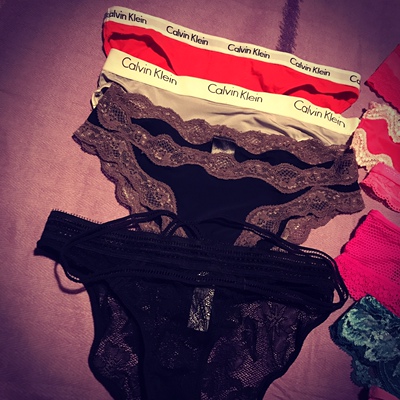 非常的好 各种裤裤控 好看的都收,之前还丢了很多 还有几条挂着的~~看着心情都迷之微笑。夏娃家的裤裤也是穿的最多的品牌 质量还是对得起他价位的 ~很喜欢 趁着这次活动又收了几条美美的 感觉小裤如果要买这个平价价位的建议不买深色,深色对身体不好。但是如果大排 像ck这种 阿玛尼这种的内衣裤是可以的,毕竟一分钱一分货。这是自古以来就有的道理 ,再次感谢卖家的服务和产品,给我生活带来愉悦舒心的体验。祝生意兴隆品牌大卖 非常的好 各种裤裤控 好看的都收,之前还丢了很多 还有几条挂着的~~看着心情都迷之微笑。夏娃家的裤裤也是穿的最多的品牌 质量还是对得起他价位的 ~很喜欢 趁着这次活动又收了几条美美的 感觉小裤如果要买这个平价价位的建议不买深色,深色对身体不好。但是如果大排 像ck这种 阿玛尼这种的内衣裤是可以的,毕竟一分钱一分货。这是自古以来就有的道理 ,再次感谢卖家的服务和产品,给我生活带来愉悦舒心的体验。祝生意兴隆品牌大卖