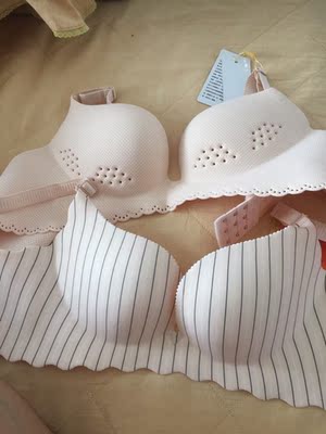 还不错 看上去很舒服 刚到还没洗