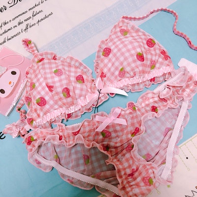 超可爱！！！！！！贼啦啦的喜欢，胸小一点的妹子穿比较合适。