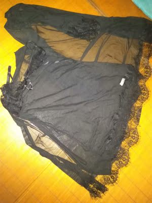 衣服穿着很舒服，性感，布料超级好，尺寸合适，值得购买