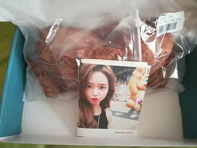 这两天有点忙没来的急评论，不过物流很快的，而且这款内衣很美又性感😍，完全是小胸妹的福利哟！想着手换内衣的妹妹，不要犹豫了，推荐！