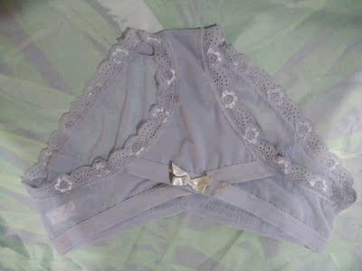 不错呦，质感很好，很满意的一次购物，物流也很快，店家服务态度也不错，还需要会回购。