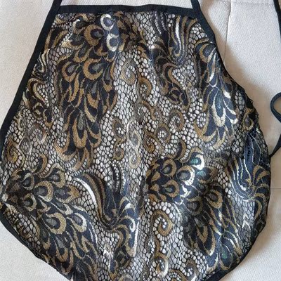 刺繡很好看，穿起來超性感誘惑的，跟圖片一樣沒什麼差別，質量還不錯。價錢便宜竟然可以買到品質這麼好的，超棒的，很開心的一次購物！物流也很快速，想要誘惑老公或男朋友的女生趕快買吧～哈哈哈