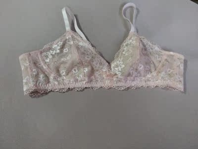 宝贝特别特别好，质量、款式、材质都是我想要的！无色差，格调高！高端大气上档次，低调奢华有内涵！拿在手里感觉拥有了整个世界，穿在身上感觉你就是女王！店家很好，发货很快，服务态度很好！最后祝店家生意兴隆，事业越做越大！希望看到评论的小仙女们天天开心，事事顺利！不说了，直接上图！