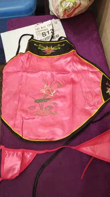 衣服非常漂亮,适合夏天,面料很舒服凉快,最主要是特性感哦!😘😘😘 衣服非常漂亮,适合夏天,面料很舒服凉快,最主要是特性感哦!😘😘😘